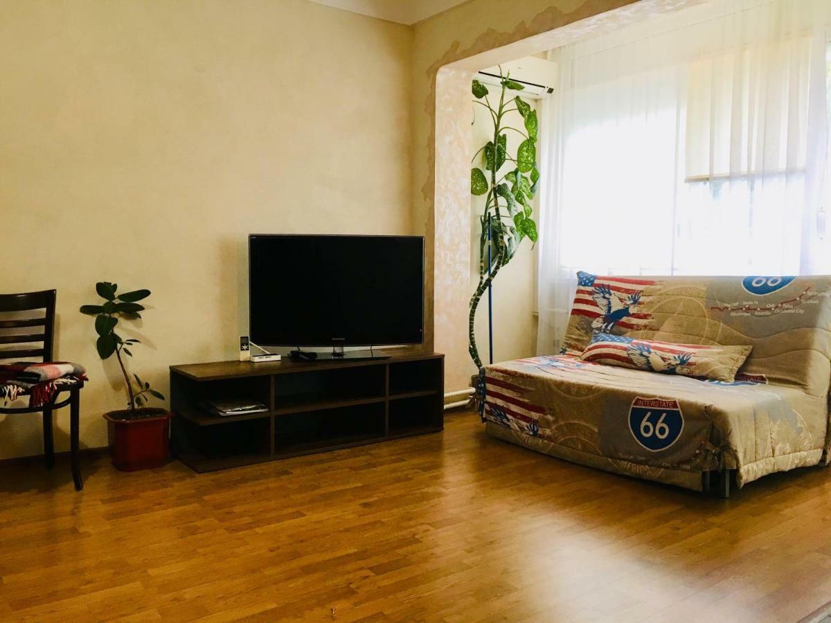 Peremohy Avenue 17 Apartment Kiev Bagian luar foto